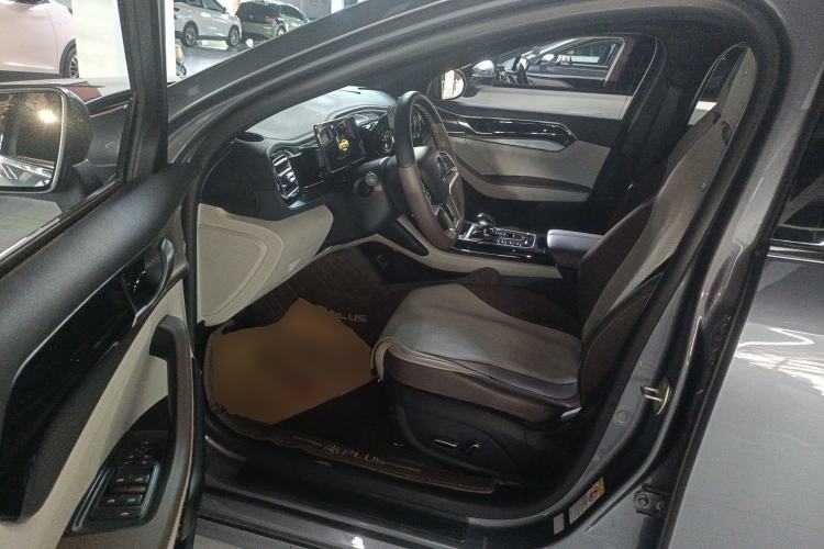 Used BYD Qin PLUS 2024 Honor Edition EV 420KM Beyond Model Left Front Seat