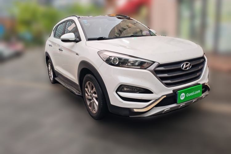 Used Hyundai Tucson 2018 1.6T Dual-Clutch Two-Wheel Drive 15th Anniversary Special Edition Front Right 45 Deg