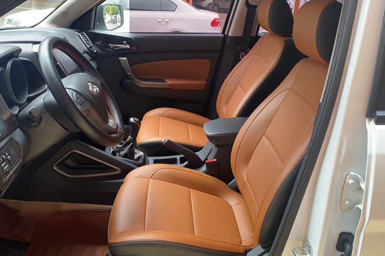 Used CHANGAN OSHAN CX70 2016 1.6L Manual Luxury Model
