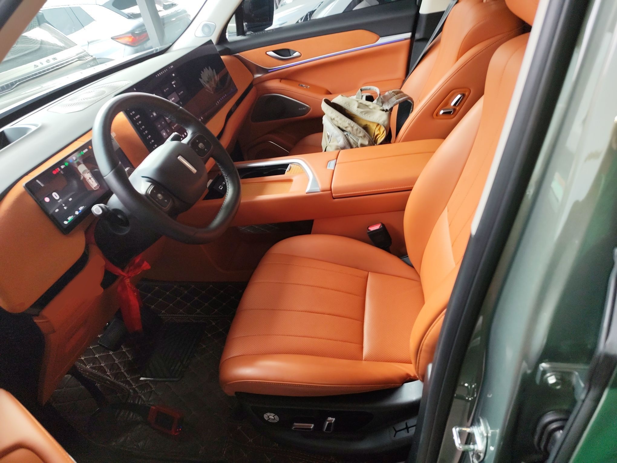 Переднее сиденье в автомобиле