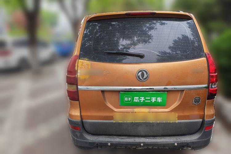 Used Dongfeng Fengon 360 2015 1.3T Diesel Manual Luxury 7-Seater Trunk