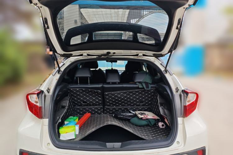 Used Toyota C-HR 2020 2.0L Leading Edition Trunk