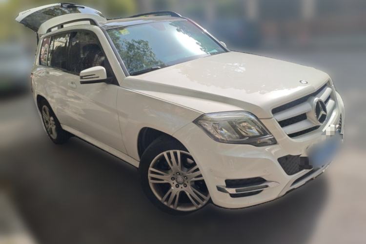 Used Mercedes-Benz GLK-Class 2014 GLK 260 4MATIC Dynamic Model Front Right 45 Deg