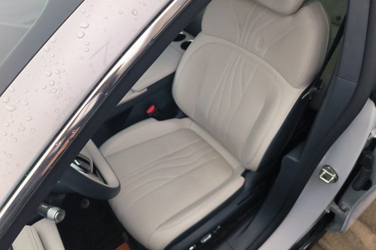 Used Geely Galaxy E8 2024 665 km Range Rear-Drive Starship Long-Range Version Left Front Seat