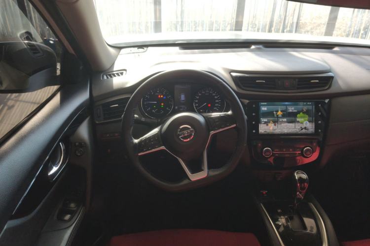 Used Nissan X-Trail 2019 2.0L CVT Smart Connect Comfort Edition 2WD Steering Wheel