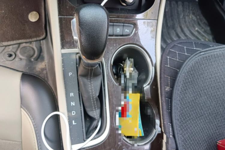 Used Buick Verano 2018 Sedan 15S Automatic Leading Model Gear Lever