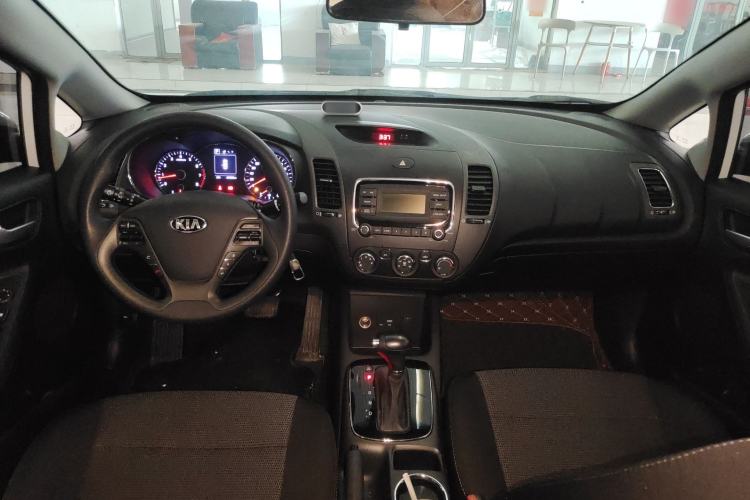 Used Kia K3 2016 1.6L Automatic GL Center Console