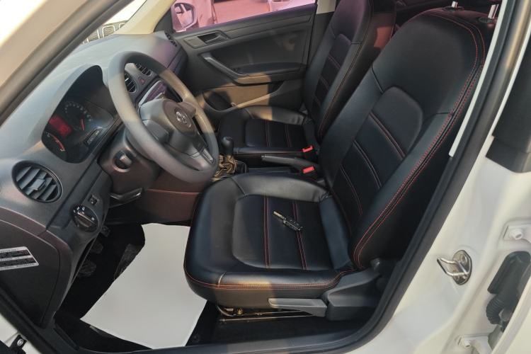 Used Volkswagen Jetta 2015 Value Edition 1.6L Manual Fashionable Style