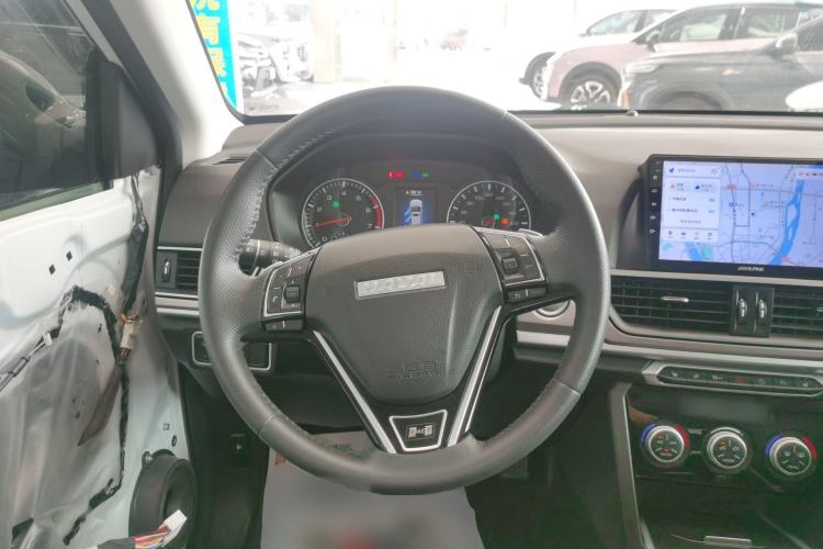 Used Haval H6 2021 Sport Edition 1.5T Automatic Elite Smart Connectivity Model with Hexagonal Grille
