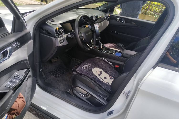 Used Lynk & Co 02 2020 1.5T DCT Two-Wheel Drive Pro Edition Driver Seat