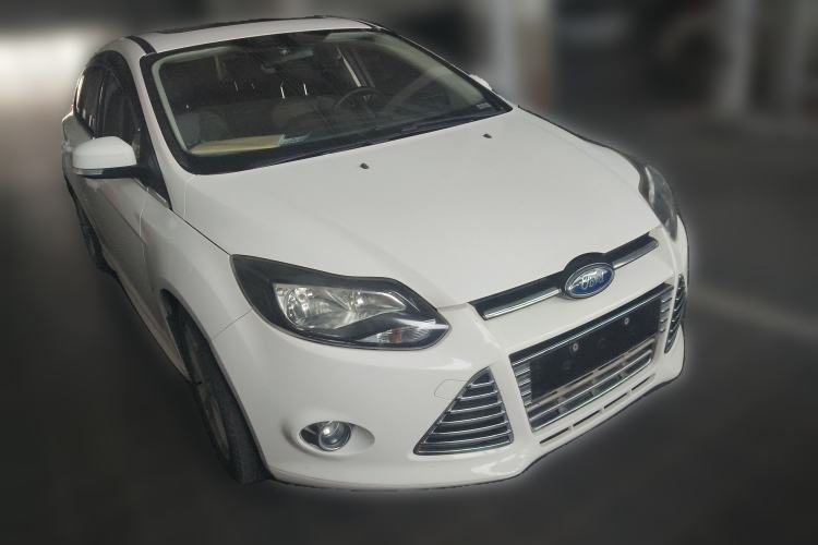 Used Ford Focus 2012 Hatchback 2.0L Automatic Luxury Sport Model Front Right 45 Deg