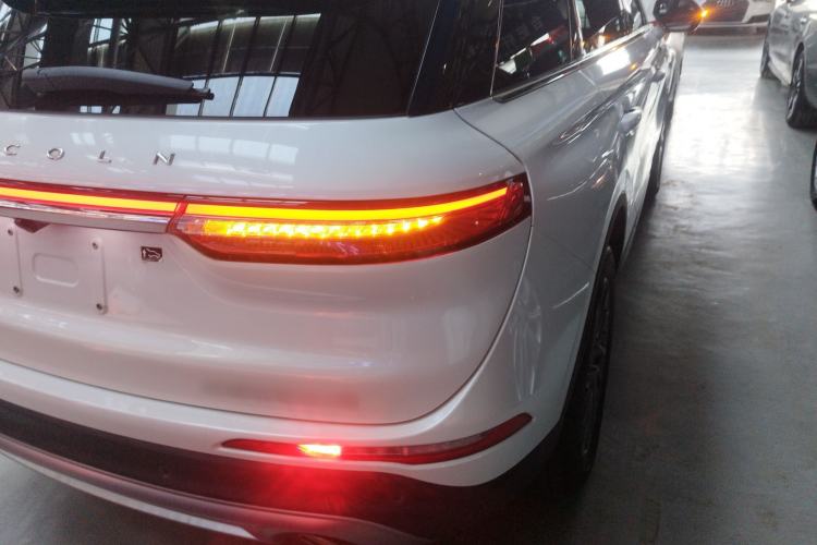 Used Lincoln Corsair 2021 2.0T Two-Wheel-Drive Luxury Edition Right Rear Taillight