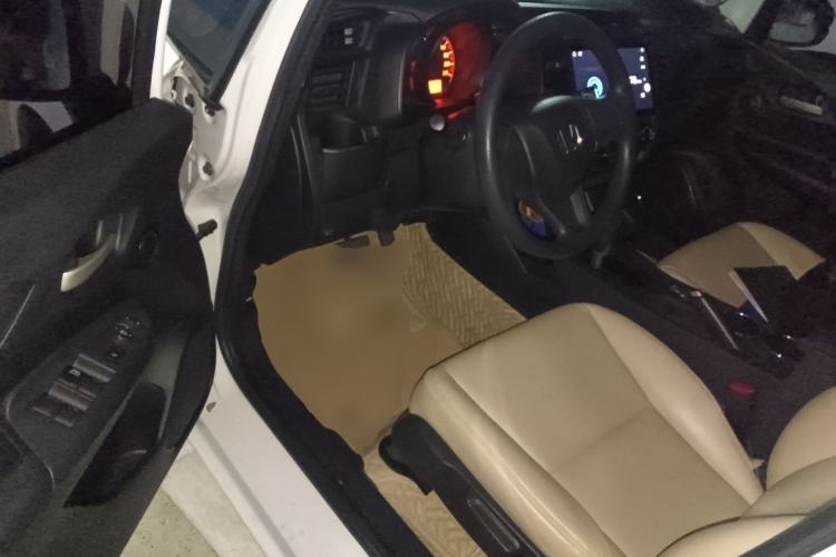 Used Honda Fit 2018 1.5L CVT Comfort Sunroof Version Driver Seat