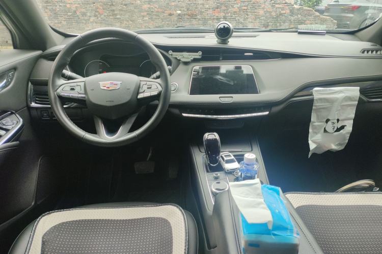 Used Cadillac XT4 2022 28T Two-Wheel Drive Fashion Edition
