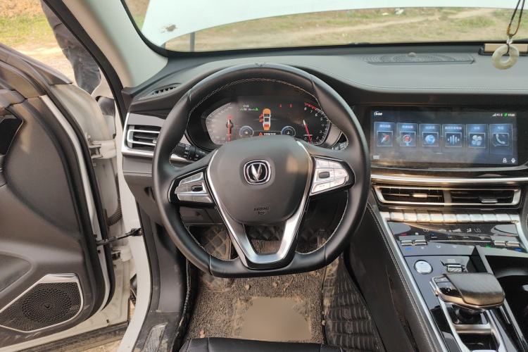 Used CHANGAN CS85 COUPE 2019 1.5T DCT Luxury Version China VI Standard
