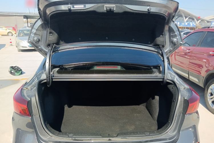 Used CHANGAN Eado 2024 PLUS Blue Whale NE 1.4T GDI DCT High-Energy Edition Trunk