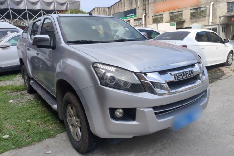 Used Isuzu D-MAX 2015 2.5T Two-Wheel Drive Automatic High-Performance Elite Version 4JK1 Exterior 1