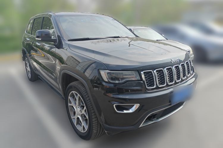 Used Jeep Grand Cherokee 2020 3.6L Elite Navigation Edition Front Right 45 Deg