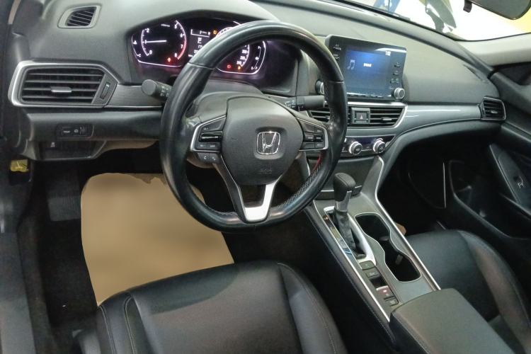Used Honda Accord 2018 260TURBO Elite Edition China VI Center Console
