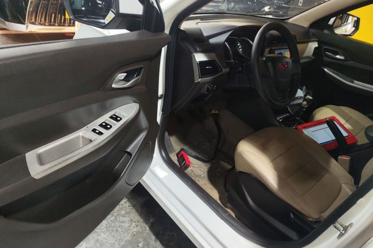 Used Wuling Hongguang 2021 1.5L Facelifted S Comfort Version with Electric Power Steering LAR