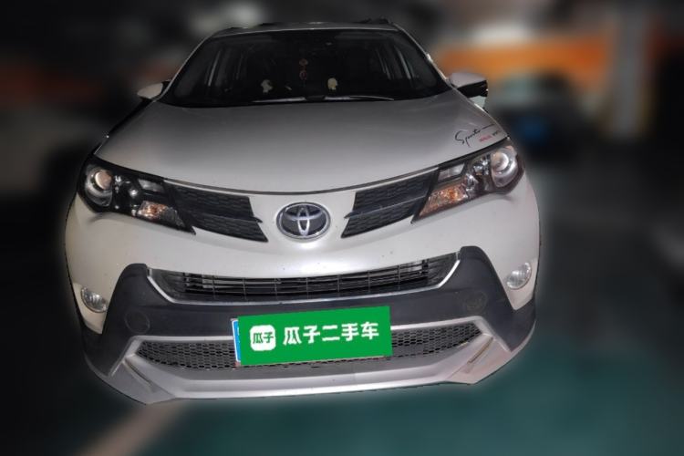 Used Toyota RAV4 2015 2.0L CVT Two-Wheel Drive Fashion Edition