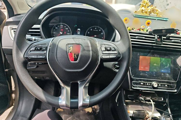 Used Roewe i5 2019 1.5L Manual 4G Connect Leehao Flagship Edition
