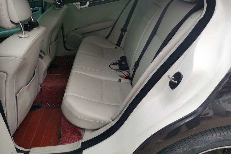 Used Mercedes-Benz C-Class 2010 C 180K Classic model