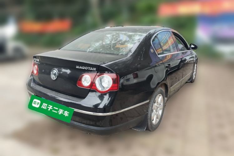 Used Volkswagen Magotan 2011 1.4 TSI Elite Edition Rear Right 45 Deg