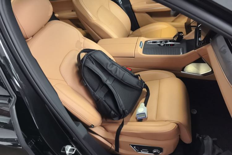 Used Lynk & Co 09 EM-P 2025 2.0TD EM-P Four-Wheel Drive Max Five Seats
