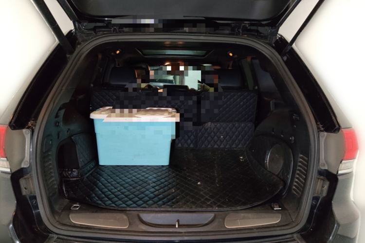 Used Jeep Grand Cherokee 2014 3.6L Elite Navigation Edition Trunk