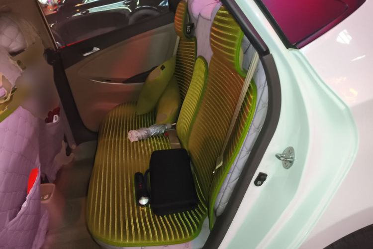 Used Hyundai Verna (older generation) 2010 Sedan 1.4L Manual Comfort GS Left Rear Seat