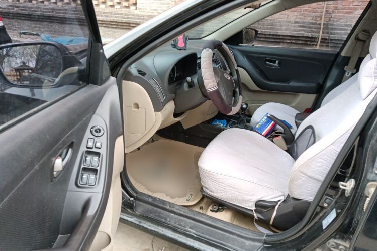 Used Hyundai Celesta 2011 1.6L Manual Comfort Edition
