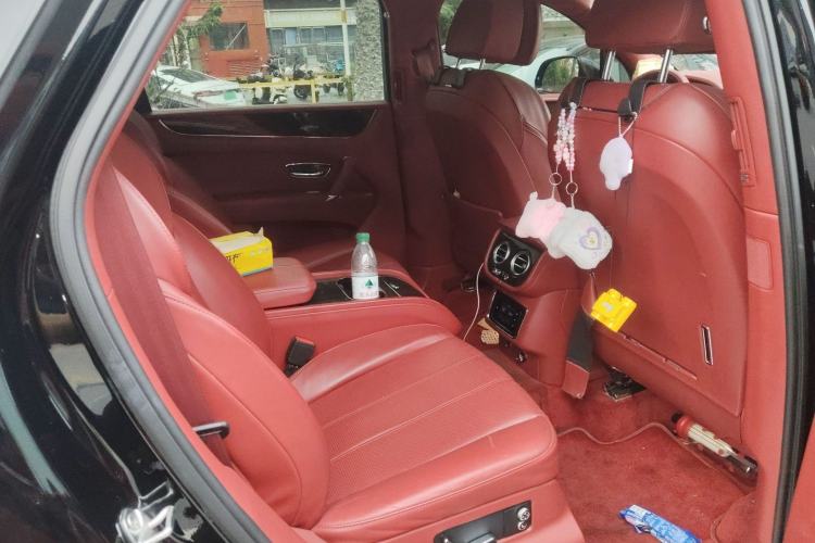 Used Bentley Bentayga  Left Rear Seat