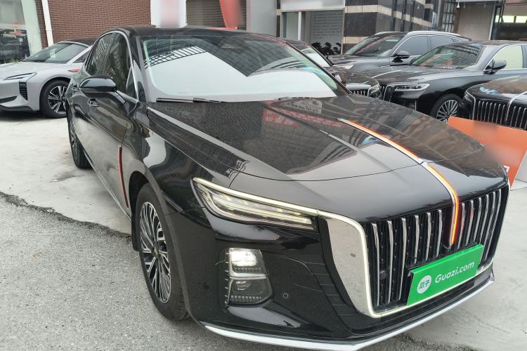 Used Hongqi H5 2024 2.0T Automatic Smart Connect Flagship Edition Front Right 45 Deg