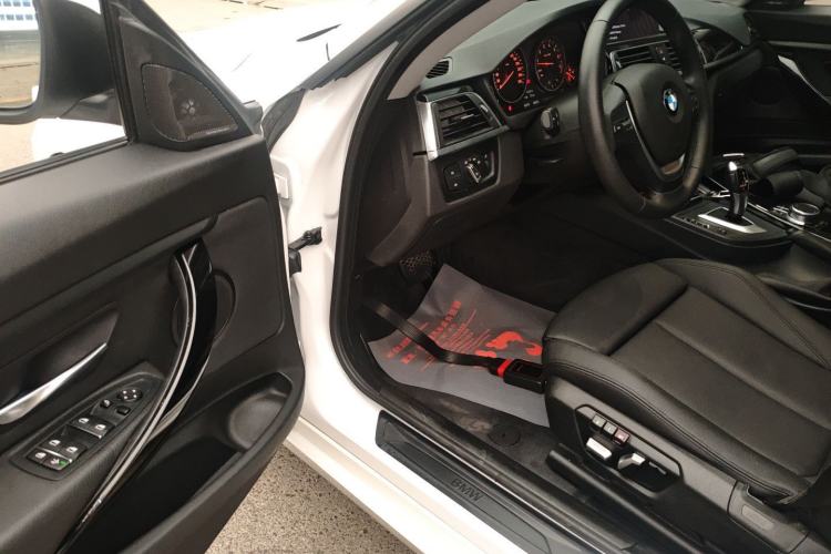 Used BMW 3 Series GT 2018 320i Sport Edition