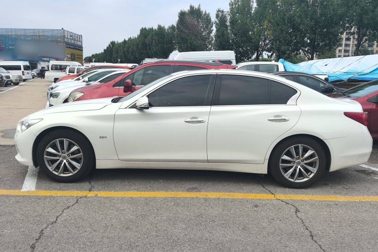 Used Infiniti Q50 2014 2.0T Comfort Edition