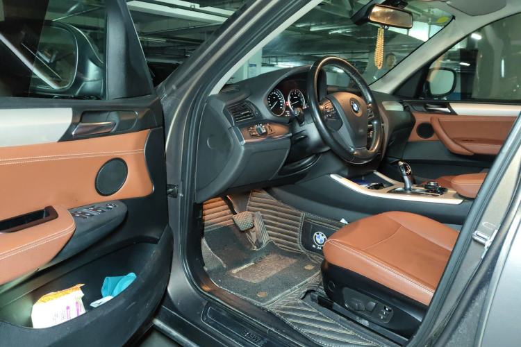 Used BMW X3 2011 xDrive28i Leading Model Driver Seat