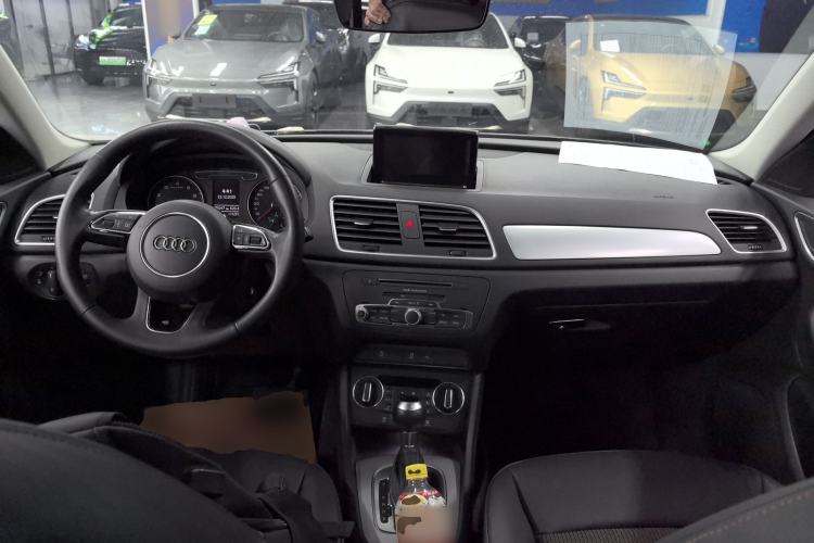 Used Audi Q3 2017 35 TFSI Fashion Model