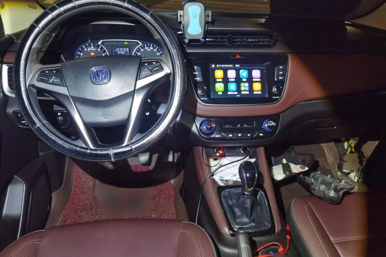 Used CHANGAN Lingxuan 2017 1.5T Manual Joyful & Happy Model