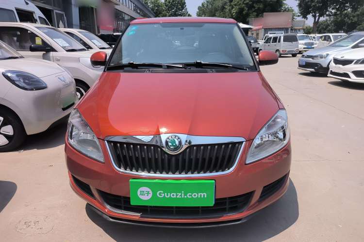 Used Skoda Fabia 2012 1.4L Manual Crystal Edition
