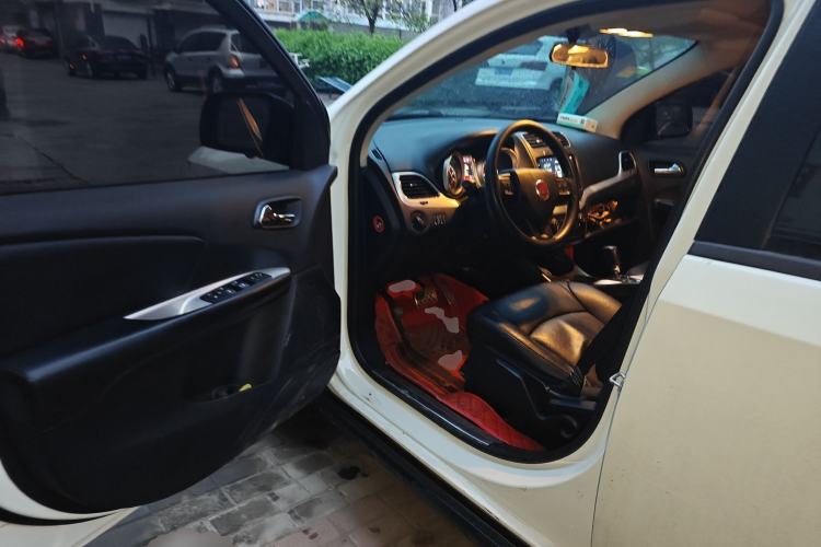 Used Fiat Freemont 2012 2.4L Comfort Edition Driver Seat