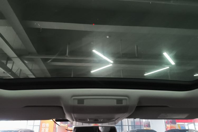 Used Volkswagen T-ROC 2021 280TSI DSG Two-Wheel Drive Comfort Connect Edition