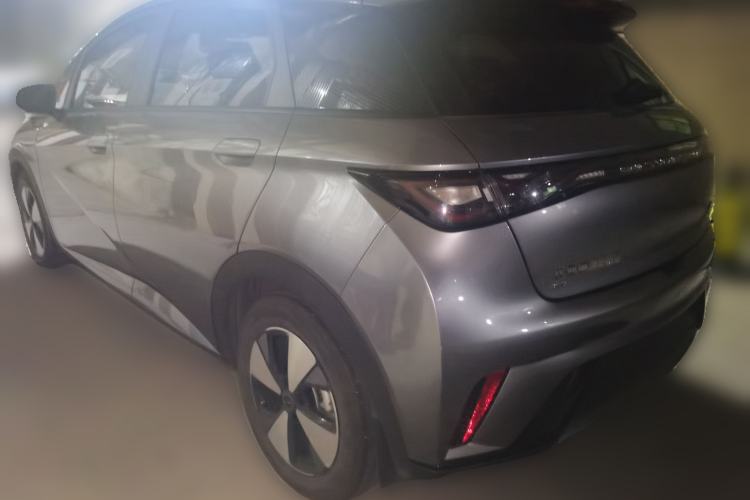 Used BYD Dolphin 2023 420 km Fashion Edition
