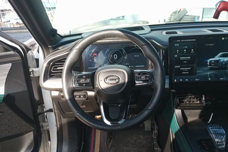 Used GAC Trumpchi GS8 2024 Dual-Motor Series 2.0TM Two-Wheel Drive Premium Edition