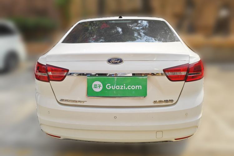 Used Ford Escort 2015 1.5L Automatic Fashion Model