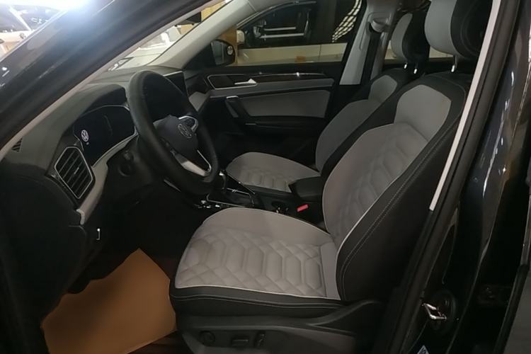 Used Volkswagen Tayron 2023 330TSI Two-Wheel-Drive Luxury Plus Advanced Version Left Front Seat