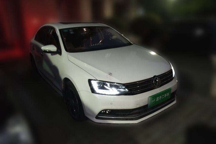 Used Volkswagen Sagitar 2017 230TSI Automatic Luxury Edition