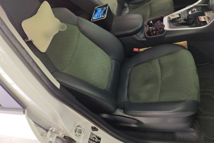 Used Toyota RAV4 2022 2.0L CVT 4x4 Style Plus Edition