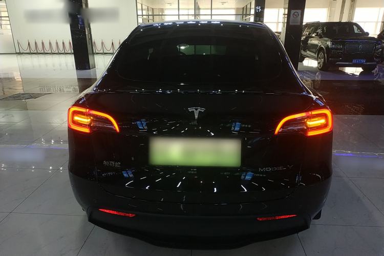 Used Tesla Model Y 2023 Rear-Wheel-Drive Version