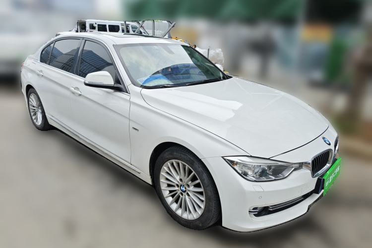 Used BMW 3 Series 2013 Facelifted 320Li Luxury Design Package Front Right 45 Deg